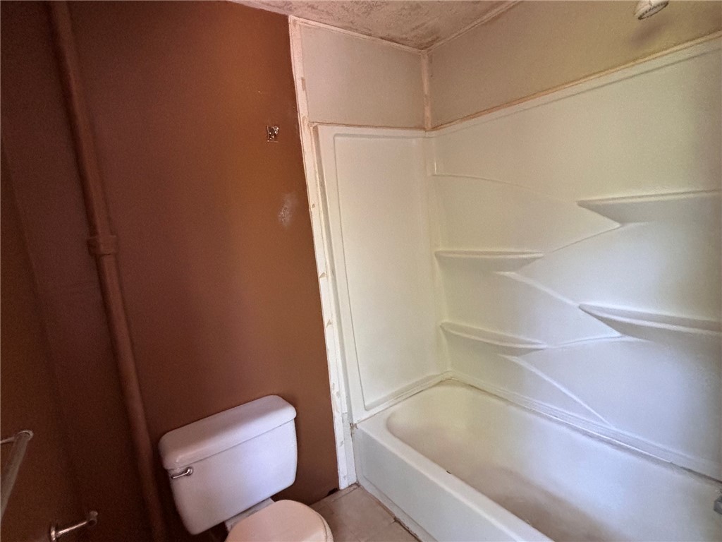 73 West Main Street Le Roy, NY 14482 - Photo 24 of 32 First Floor Full bath