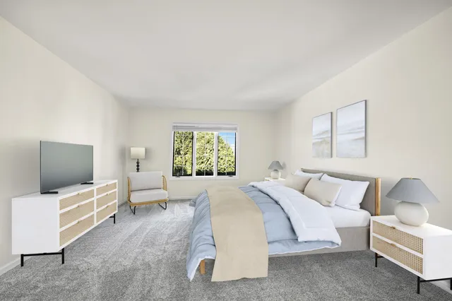 $495,000 | 10121 North Lee Court, Mequon, WI 53092