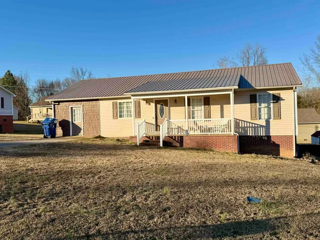 $229,900 | 233 Beaverwood Drive, Adamsville, TN 38310