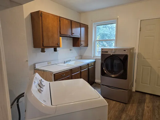 $2,100 | 221 Miller Street, Kerrville, TX 78028