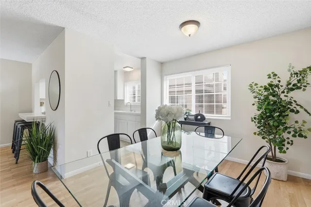 $825,000 | 3101 Plaza Del Amo, Unit 8, Torrance, CA 90503