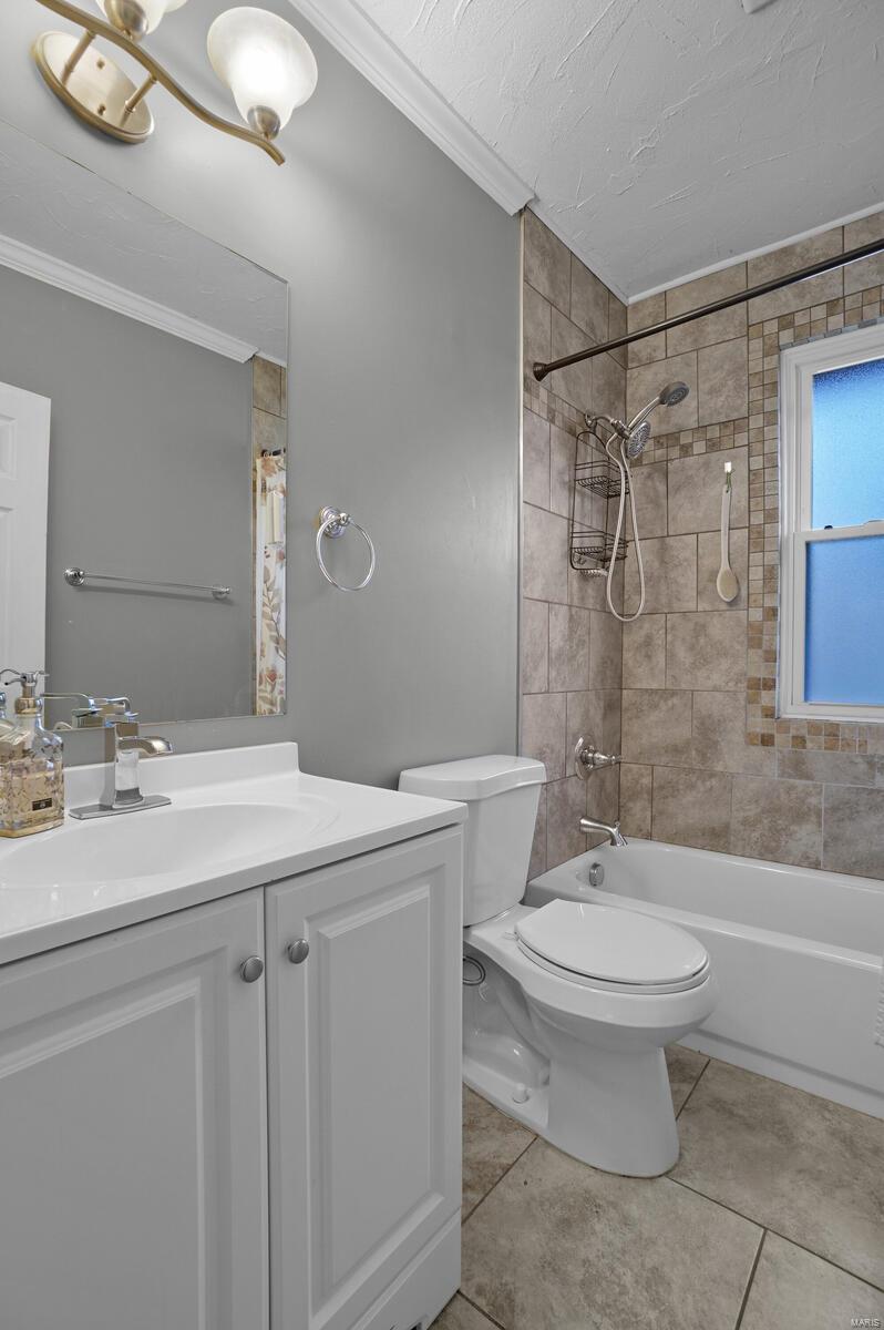 2435 Walton Road St. Louis, MO 63114 - Photo 12 of 26 Gallery Image 12