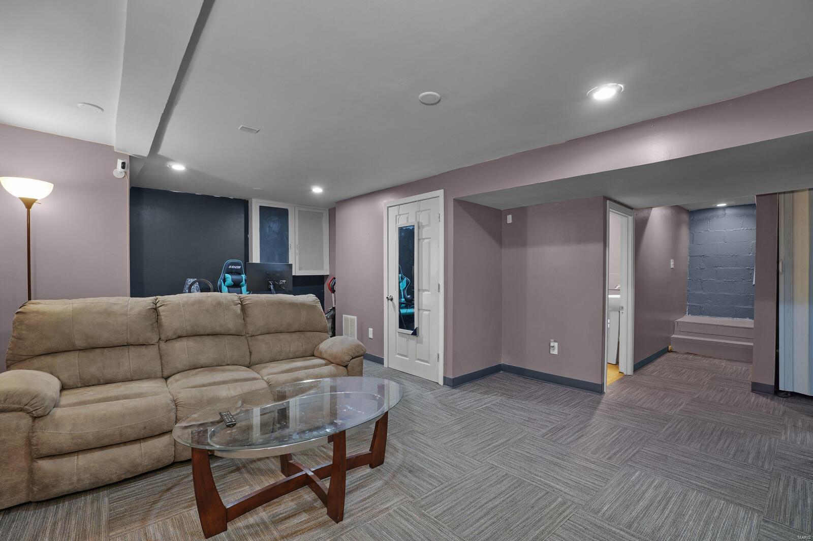 2435 Walton Road St. Louis, MO 63114 - Photo 16 of 26 Gallery Image 16