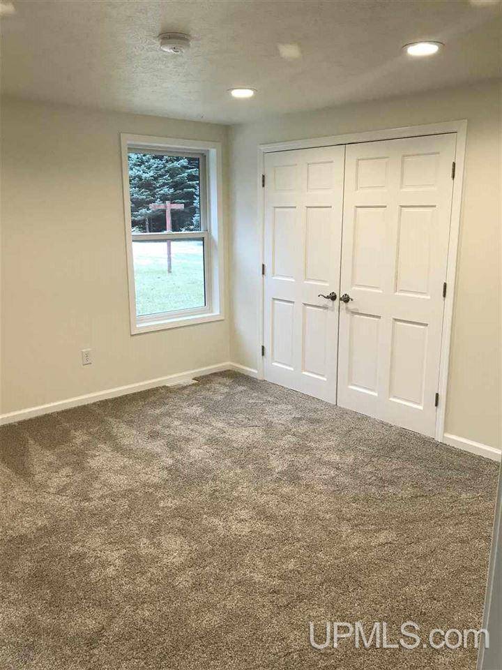 4151 Highway 2 Escanaba, MI 49829 - Photo 10 of 39