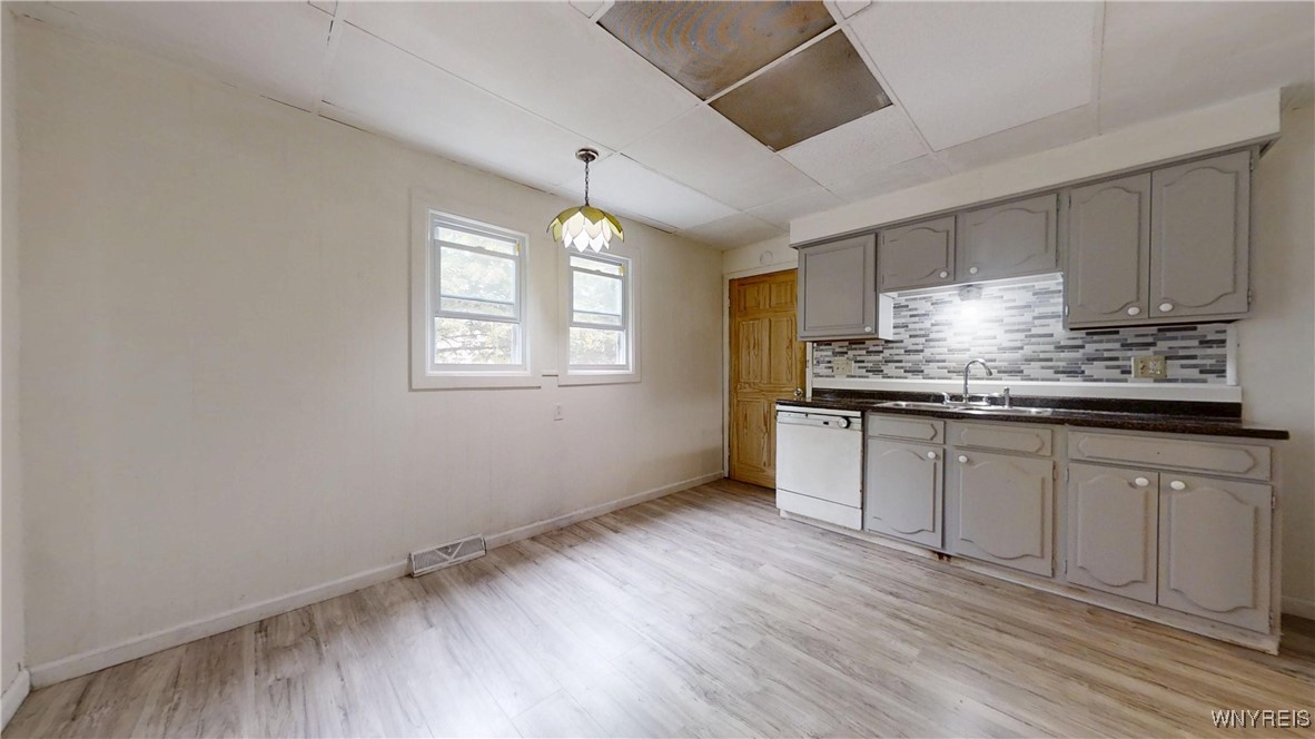 477 Riley Street Buffalo, NY 14208 - Photo 24 of 32