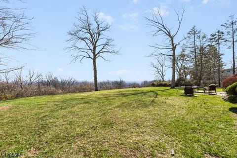 $2,677,777 | 1531 Coles Avenue, Mountainside, NJ 07092