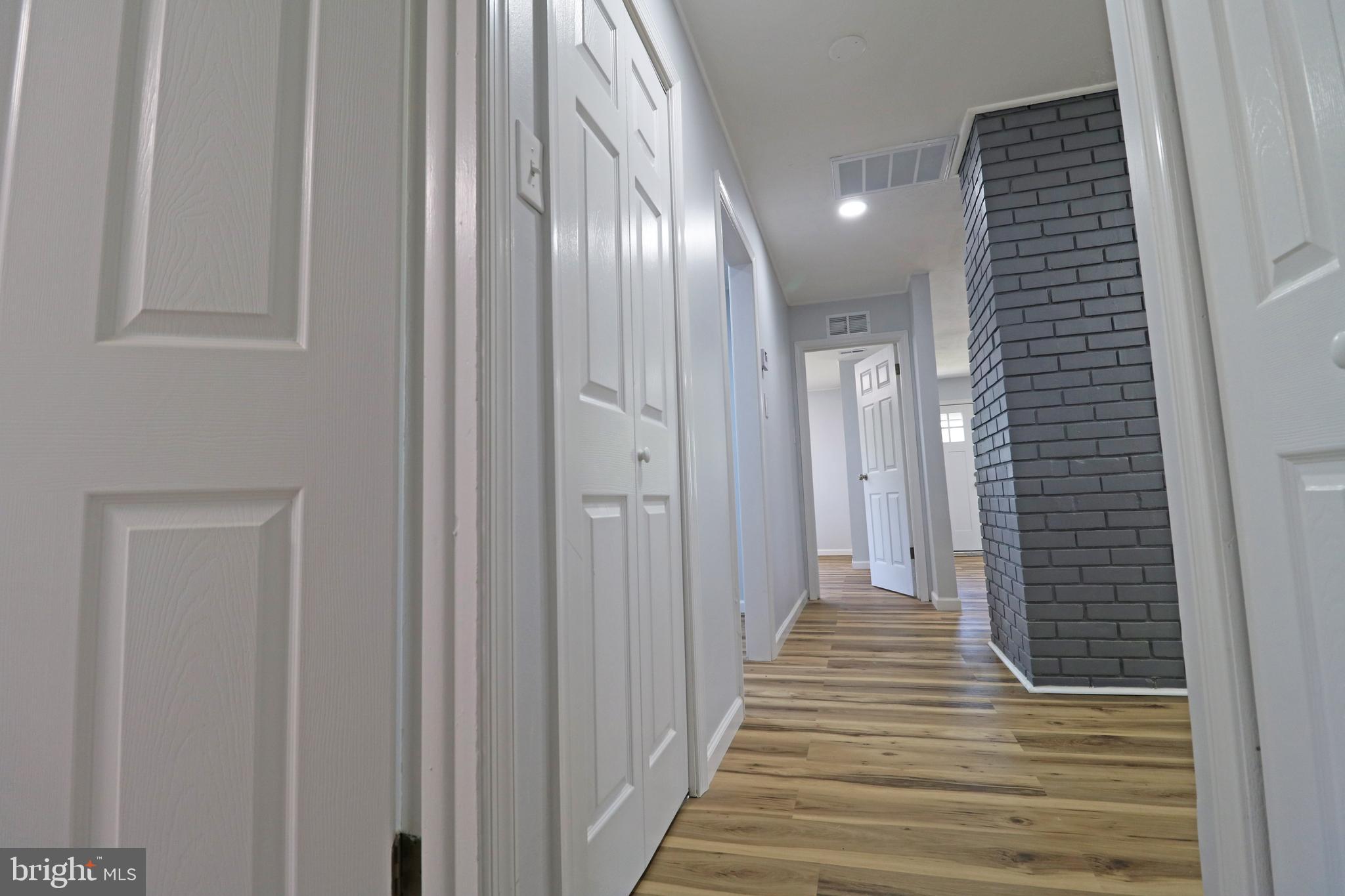 67 Mercer Drive Newark, DE 19713 - Photo 20 of 44 Hallway