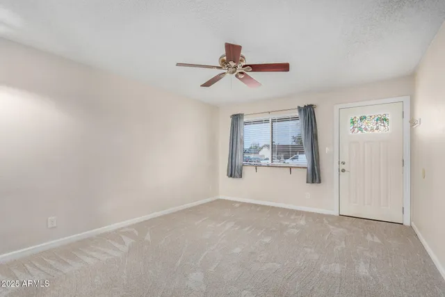 $1,995 | 2323 East Kathleen Road, Phoenix, AZ 85022