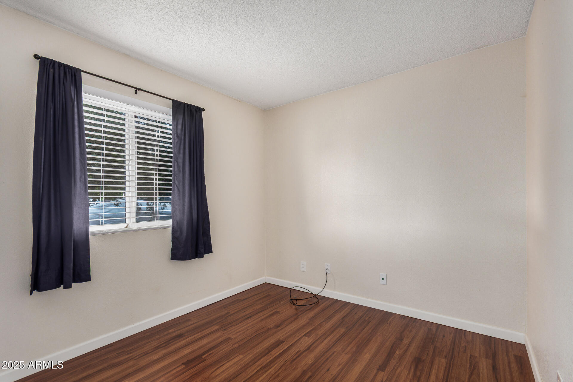 2323 East Kathleen Road Phoenix, AZ 85022 - Photo 10 of 17 Bedroom 2