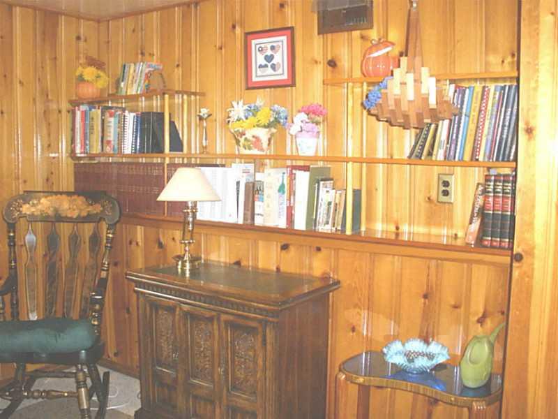 2255 Walters Road Allison Park, PA 15101 - Photo 20 of 25 Den. Additional room could be used as a den.