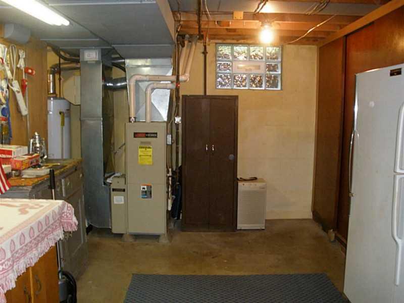 2255 Walters Road Allison Park, PA 15101 - Photo 22 of 25 Other. Laundry room