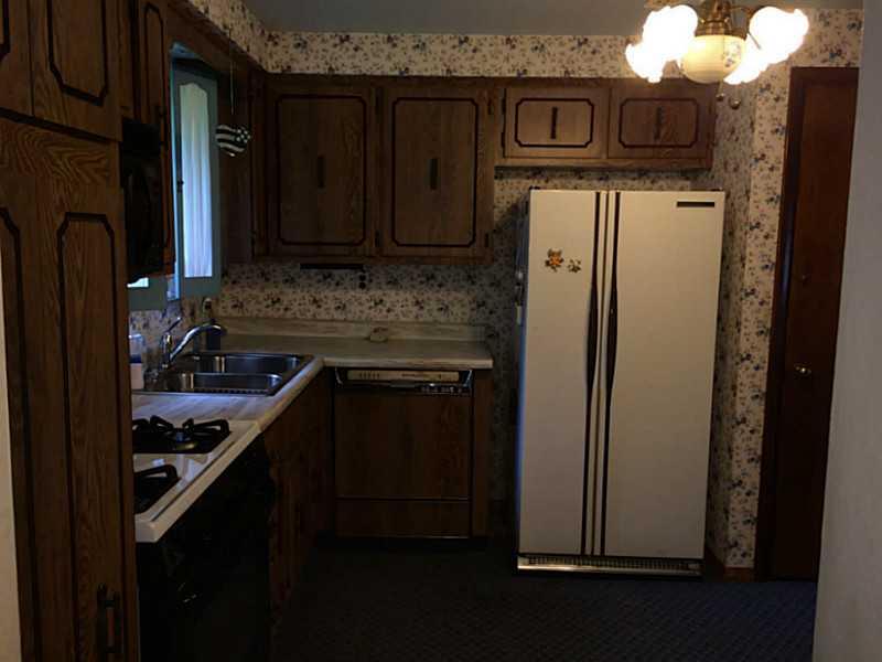 2255 Walters Road Allison Park, PA 15101 - Photo 6 of 25 Kitchen. Nice size eat in kitchen with extra counter tops.