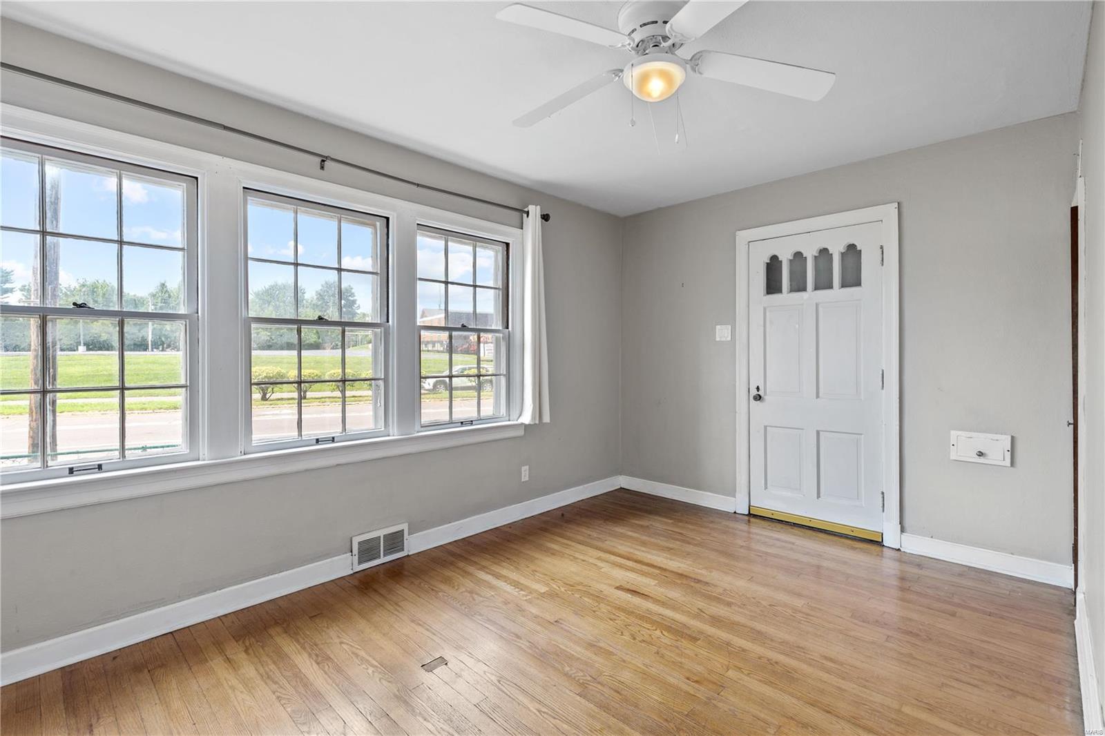 2400 Brown Road St. Louis, MO 63114 - Photo 13 of 29 Gallery Image 13