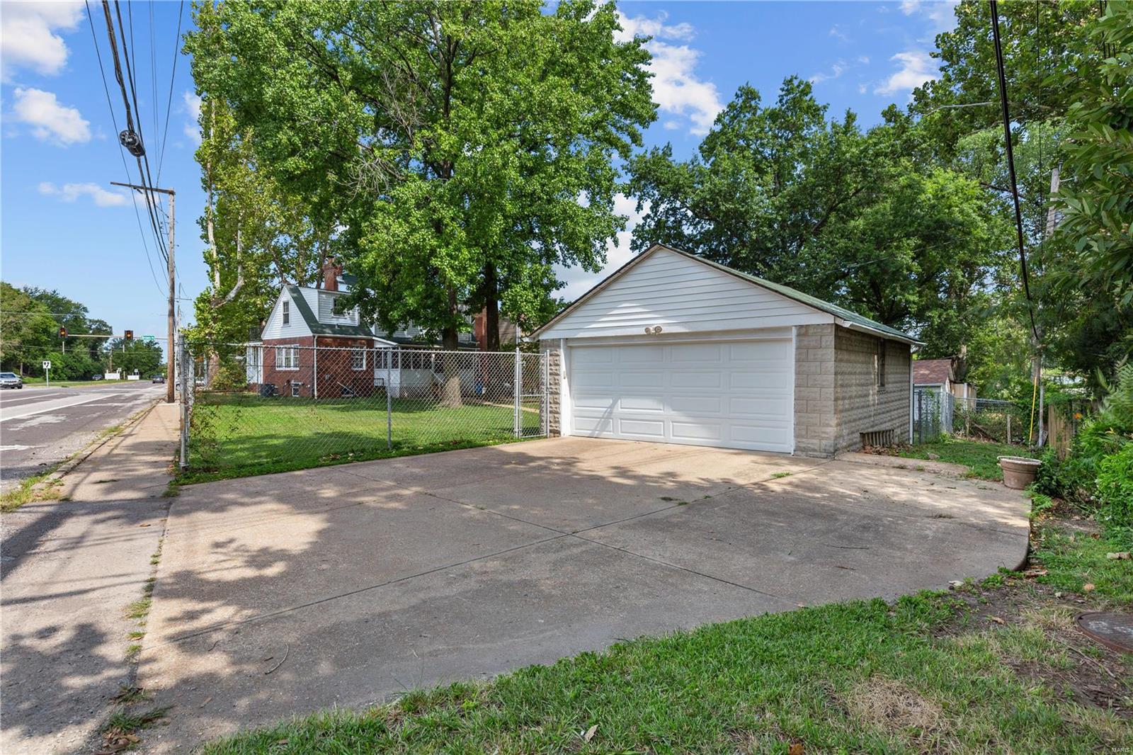 2400 Brown Road St. Louis, MO 63114 - Photo 26 of 29 Gallery Image 26