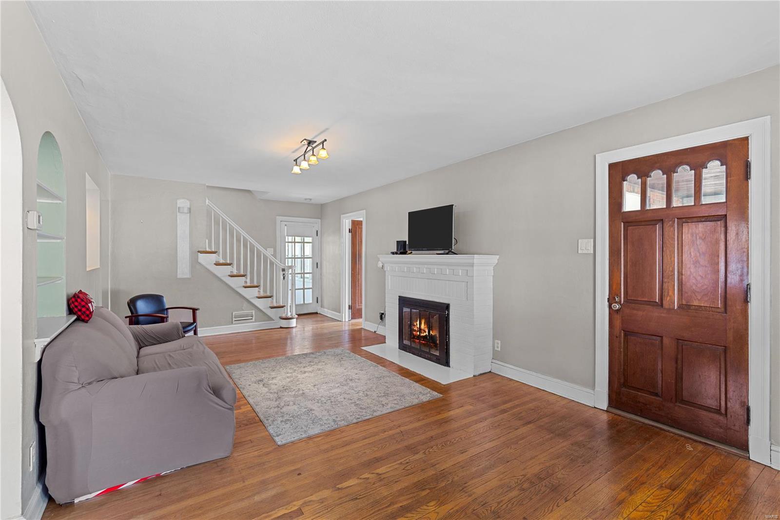 2400 Brown Road St. Louis, MO 63114 - Photo 5 of 29 Gallery Image 5