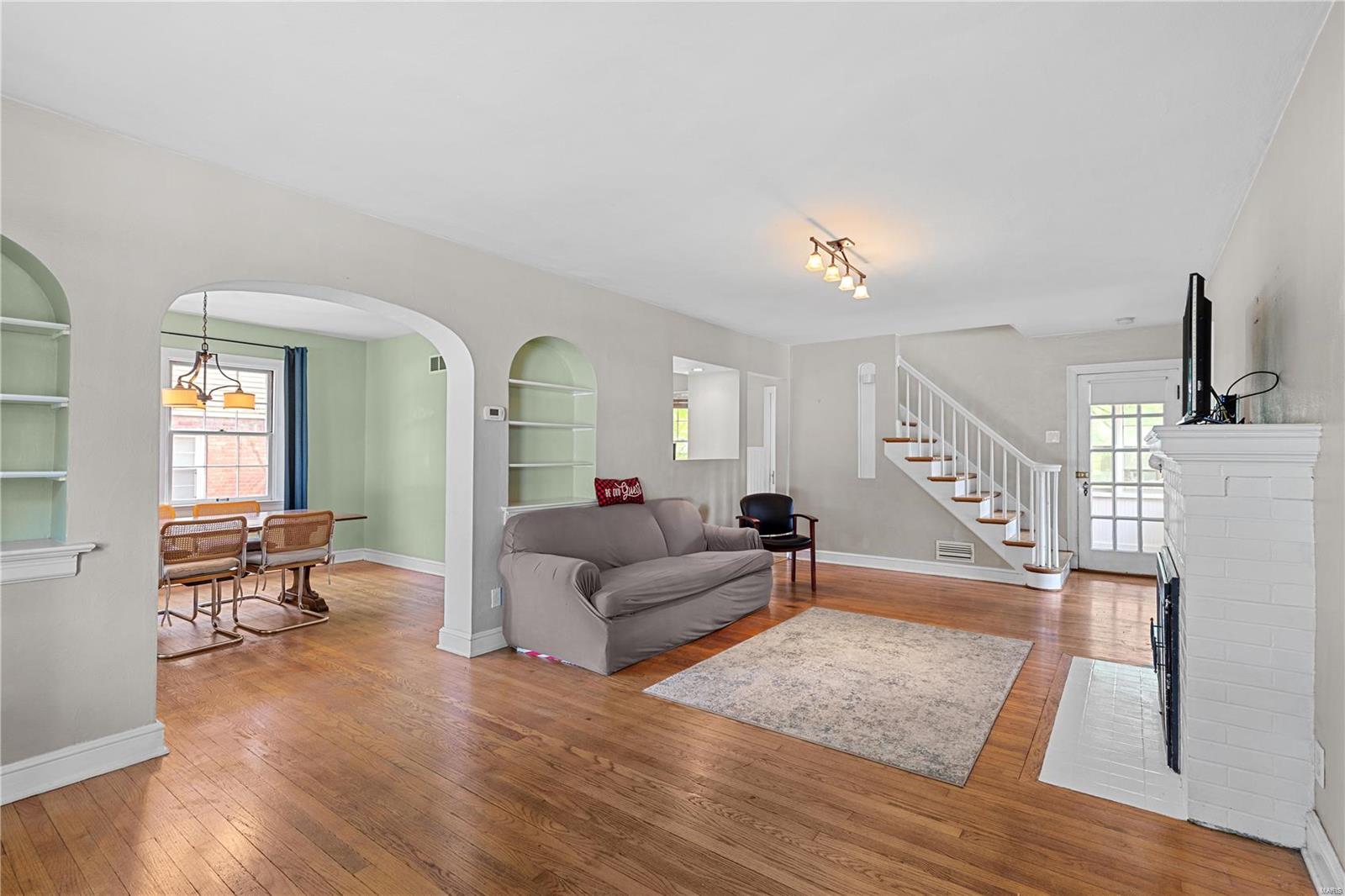 2400 Brown Road St. Louis, MO 63114 - Photo 6 of 29 Gallery Image 6