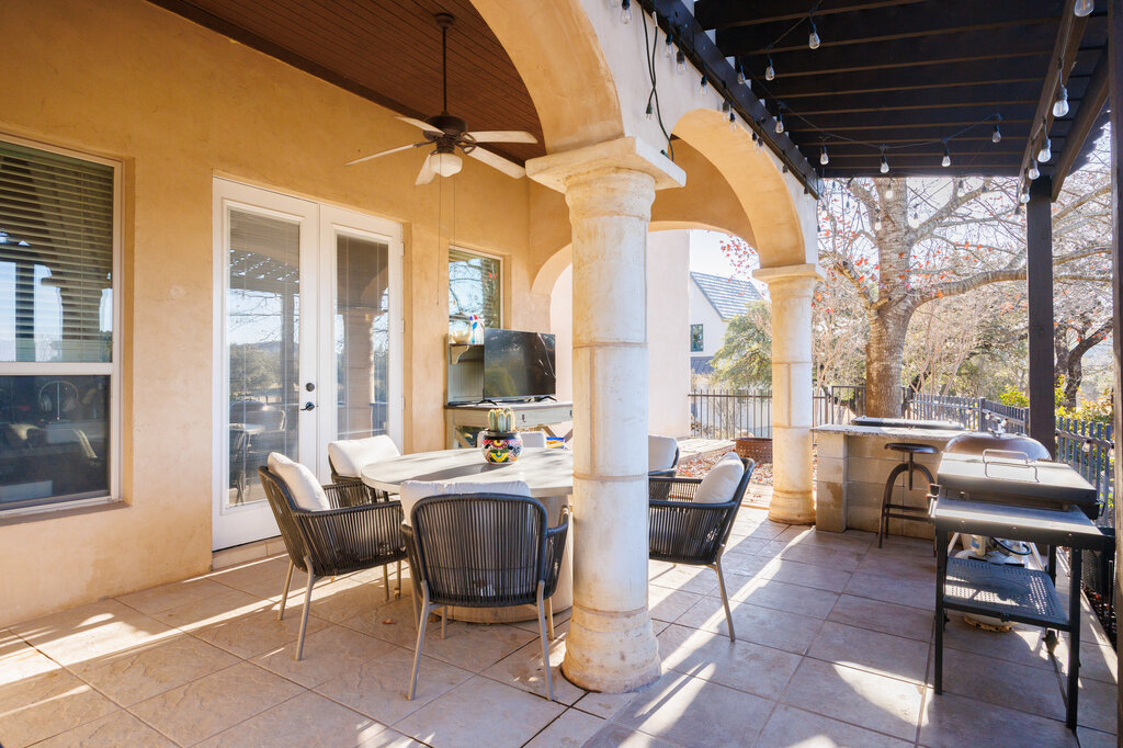 22226 Rivolta Lane San Antonio, TX 78257 - Photo 4 of 24 a lobby with furniture and a floor to ceiling window