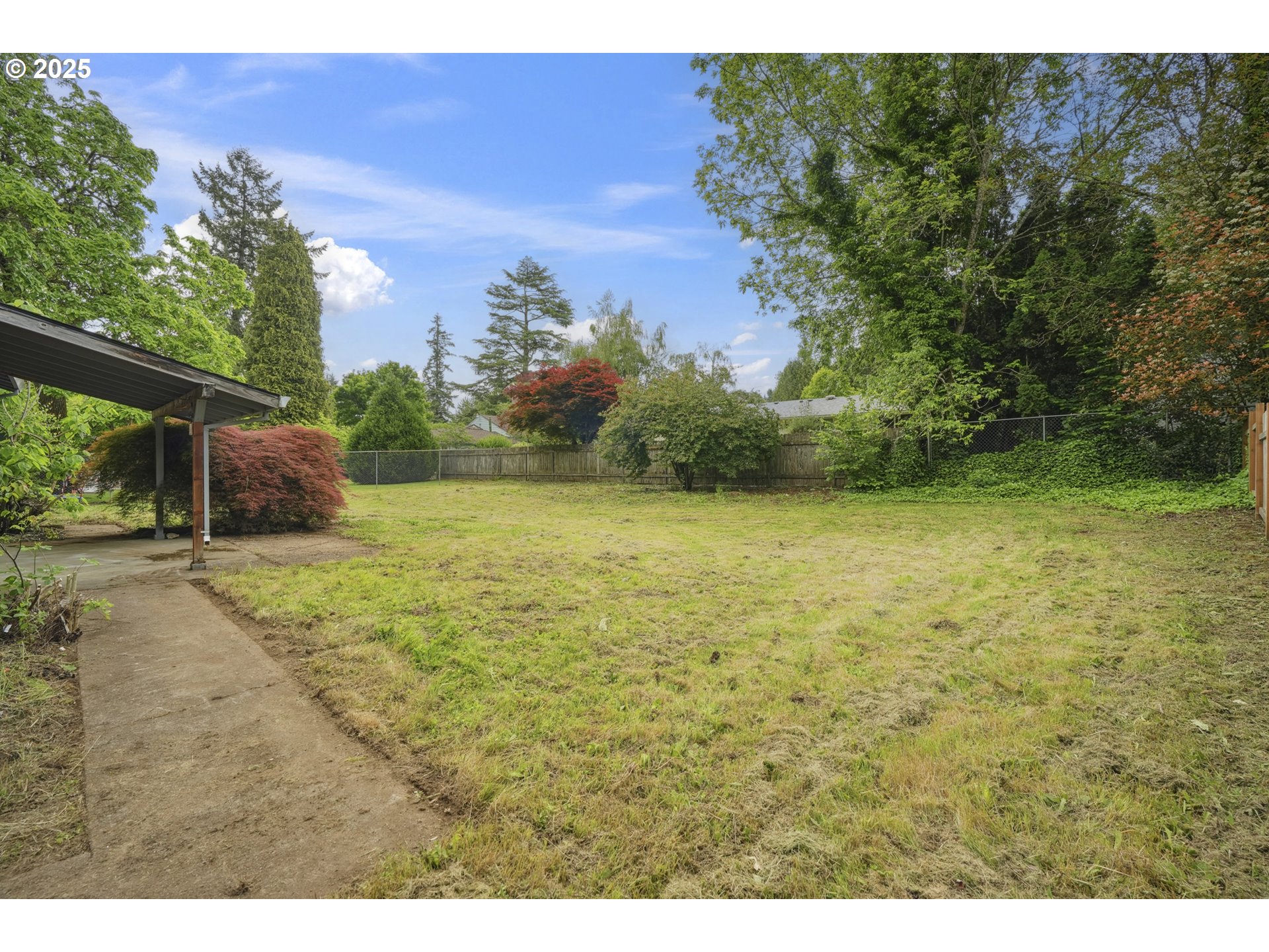 1237 Blankenship Road West Linn, OR 97068 - Photo 25 of 28