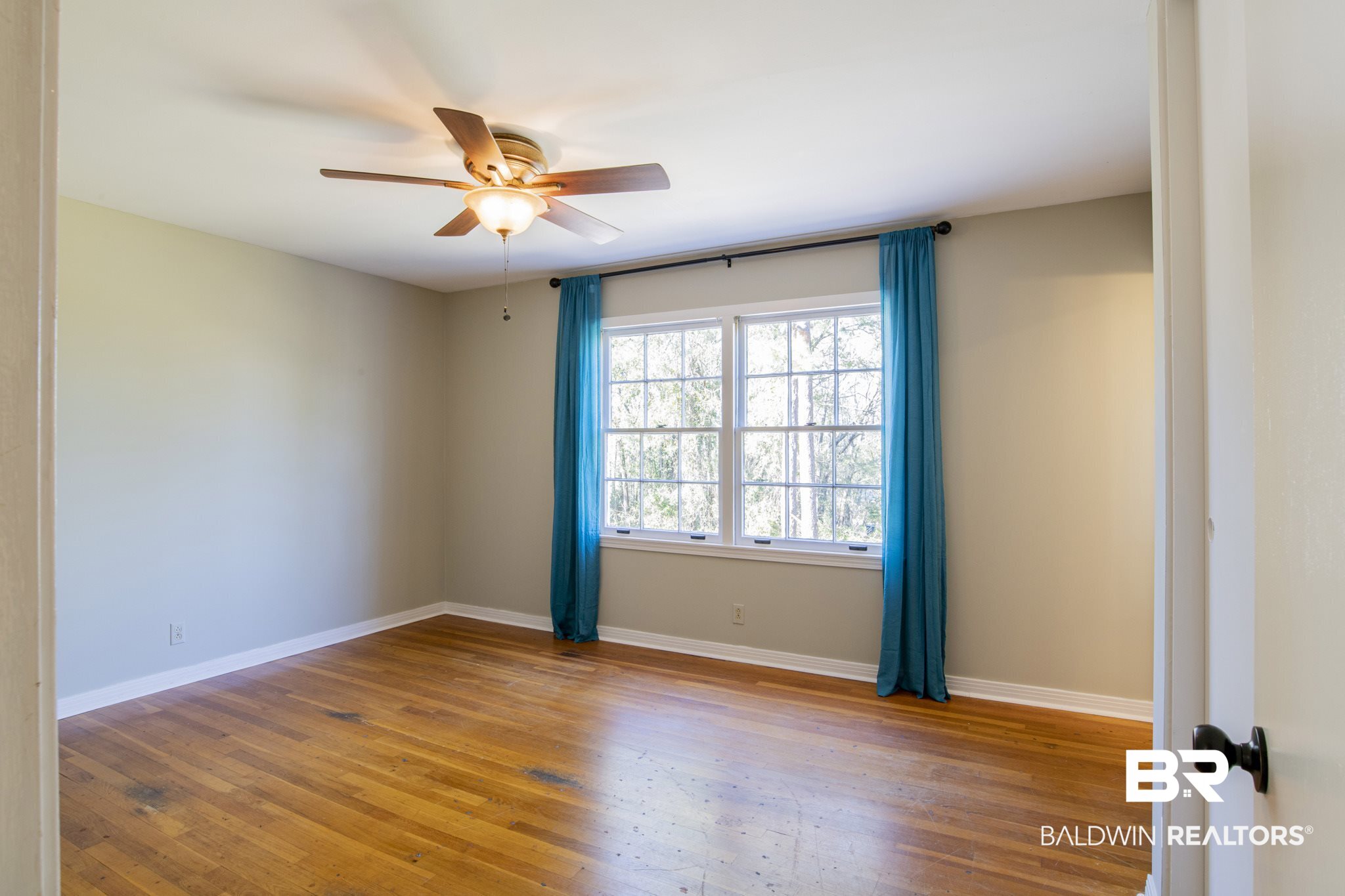 133 Pineridge Road Daphne, AL 36526 - Photo 30 of 31 Master bedroom