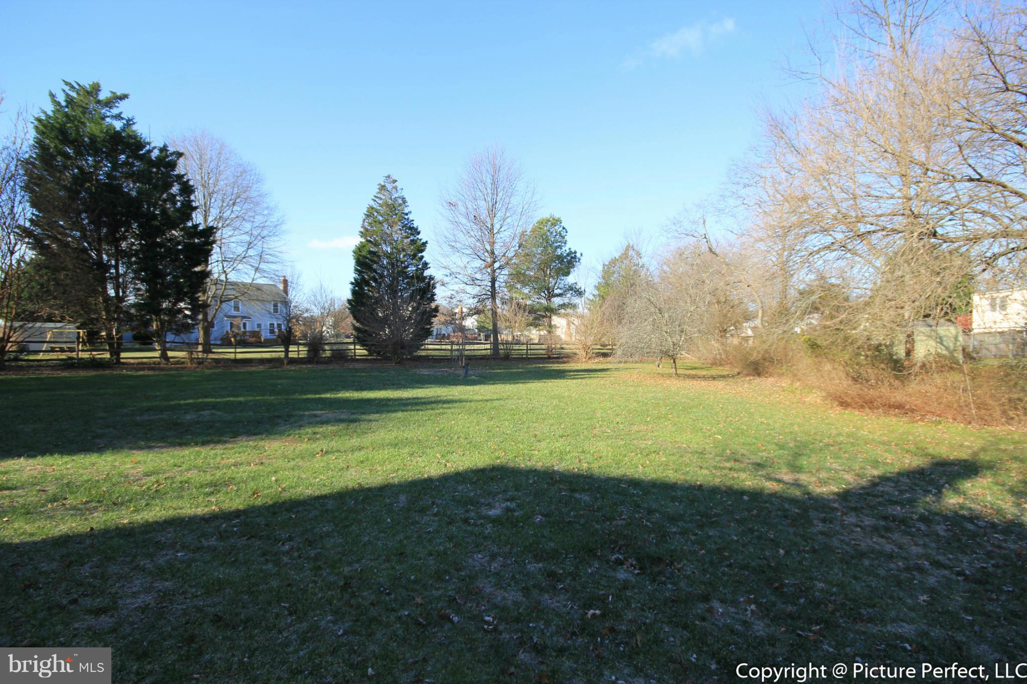 19111 Munger Farm Road Poolesville, MD 20837 - Photo 6 of 30 a view of yard with green space