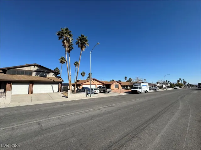 $2,390 | 6328 O'Bannon Drive, Las Vegas, NV 89146