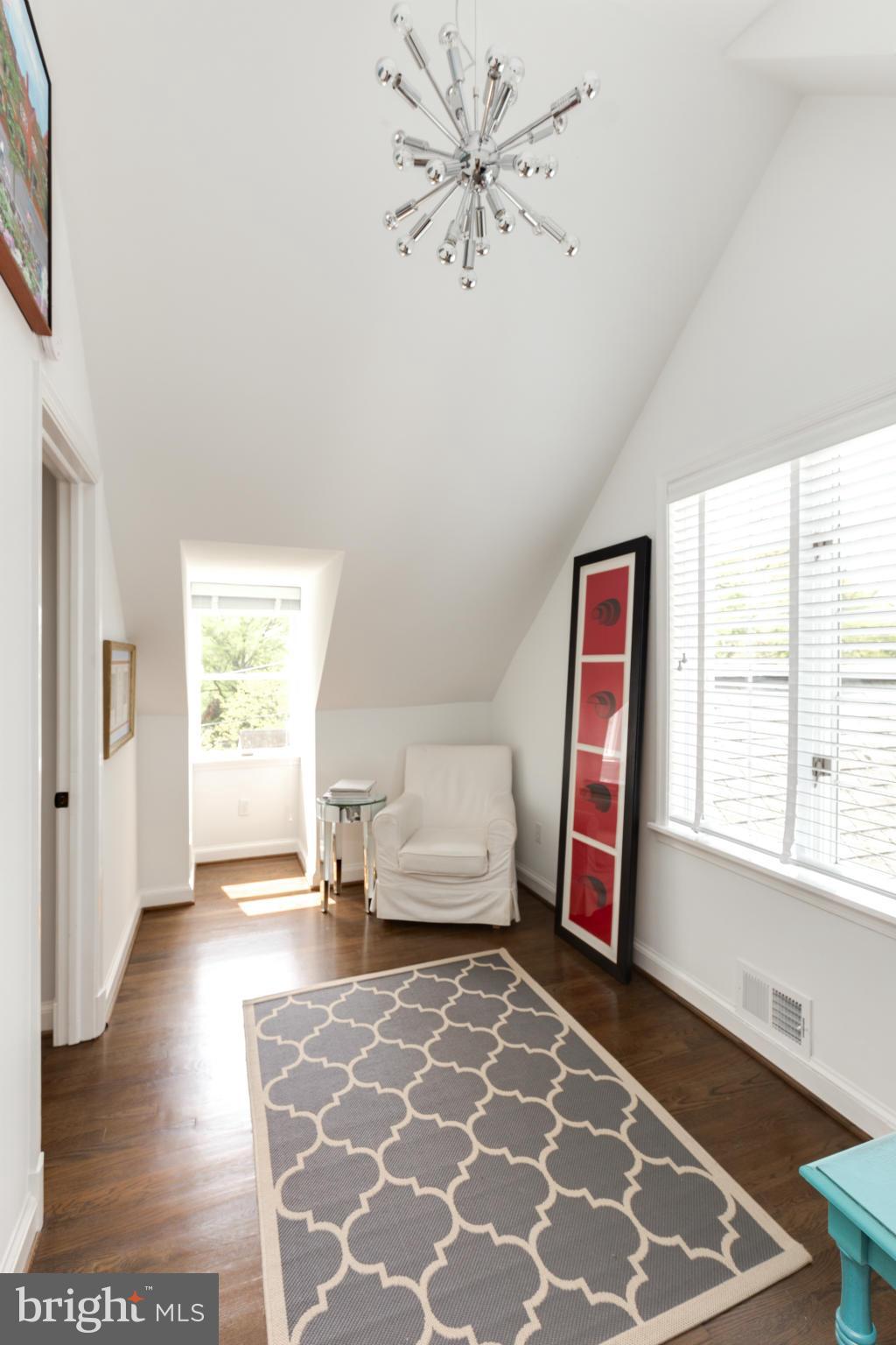 6703 Barr Road Bethesda, MD 20817 - Photo 20 of 30 Interior (General)