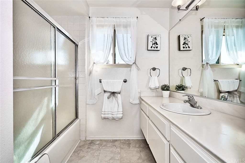 1712 Harvest Lane Brea, CA 92821 - Photo 17 of 28