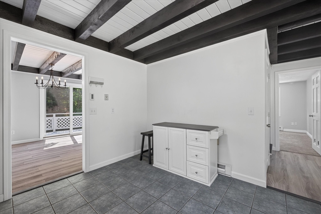 37 Breakneck Road Sturbridge, MA 01566 - Photo 9 of 41