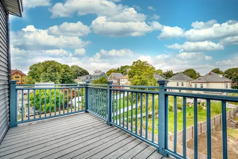 $509,900 | 35 Somerset Avenue, Unit 6, Winthrop, MA 02152