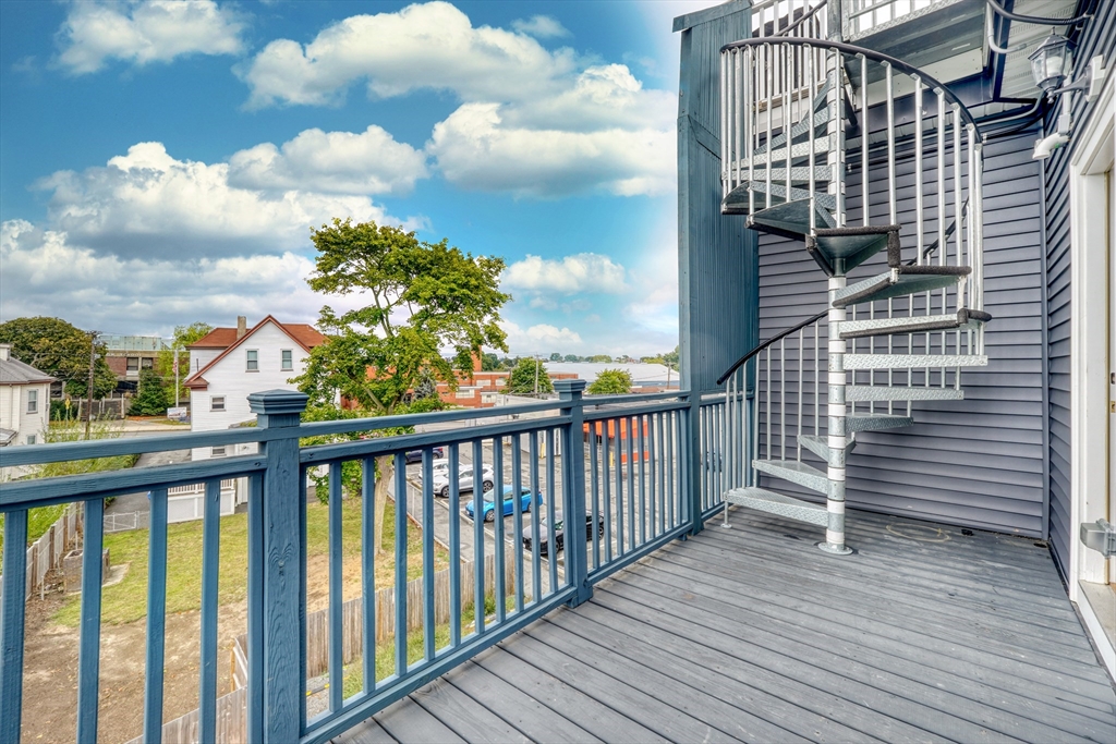 35 Somerset Avenue, Unit 6 Winthrop, MA 02152 - Photo 23 of 31