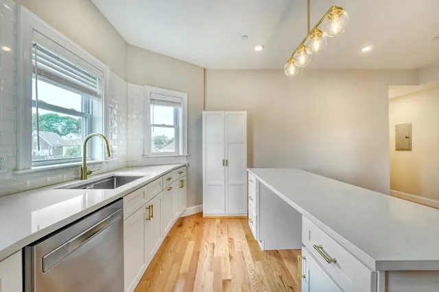 $509,900 | 35 Somerset Avenue, Unit 6, Winthrop, MA 02152