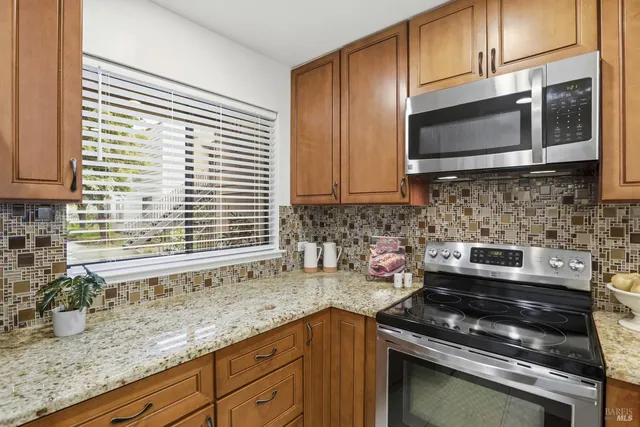 $605,000 | 944 Vía Casitas, Greenbrae, CA 94904