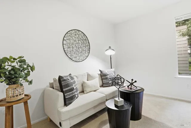 $605,000 | 944 Vía Casitas, Greenbrae, CA 94904