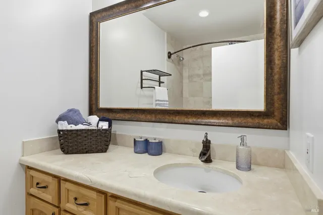 $605,000 | 944 Vía Casitas, Greenbrae, CA 94904