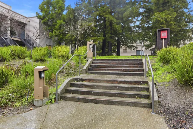 $605,000 | 944 Vía Casitas, Greenbrae, CA 94904