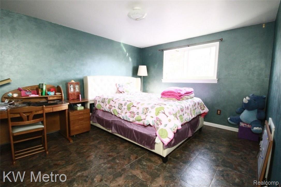272 Pepper Tree Lane Rochester, MI 48309 - Photo 34 of 34 IMG_1737.jpg