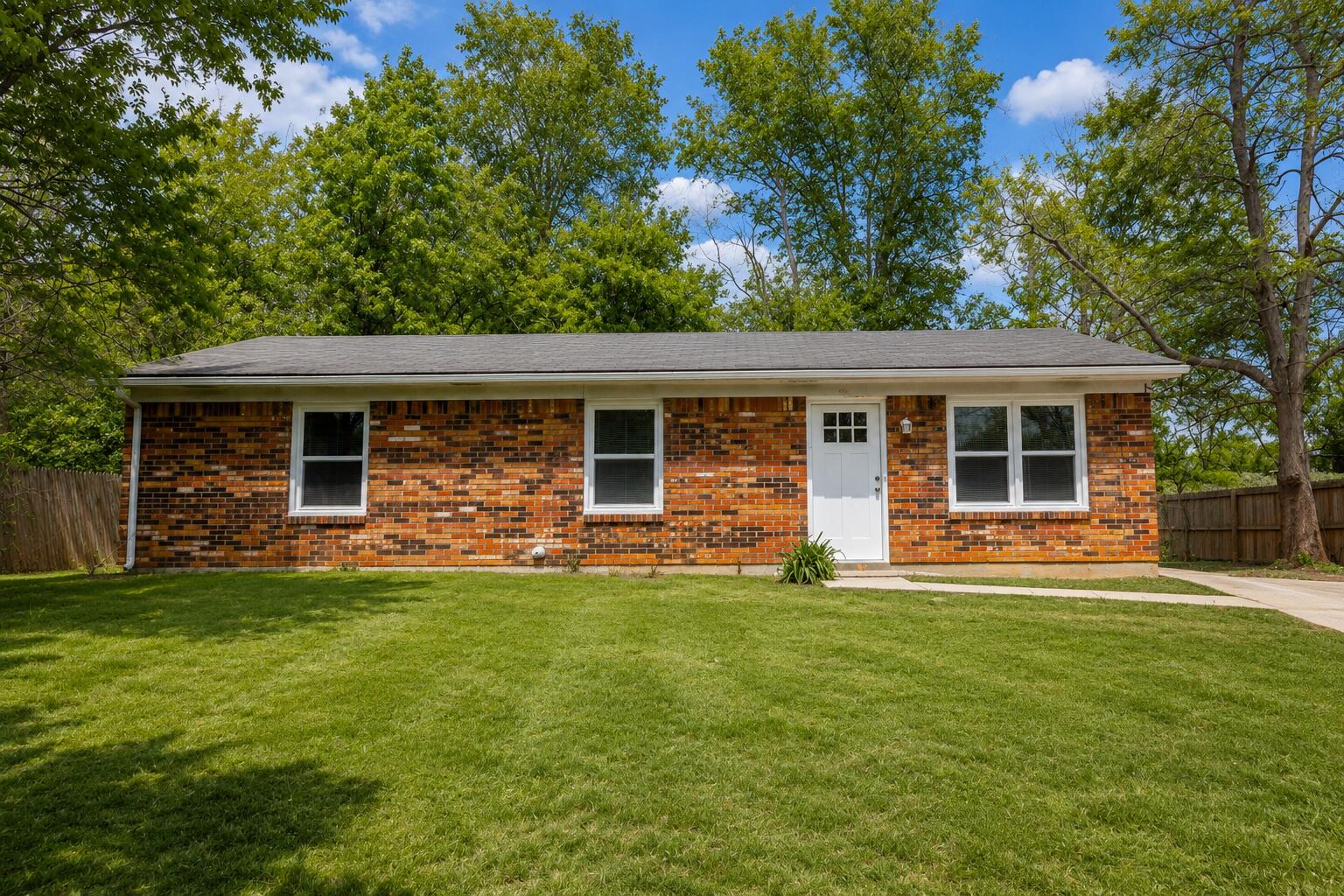 213 Brooks Road Richmond, KY 40475 - Photo 1 of 19 Exterior Front