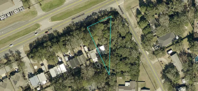 $389,999 | 2037 Lewis Turner Boulevard, Unit B, Fort Walton Beach, FL 32547