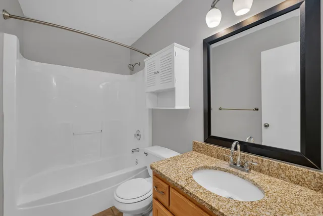 $349,990 | 1211 Bluejay Lane, Plainfield, IL 60586