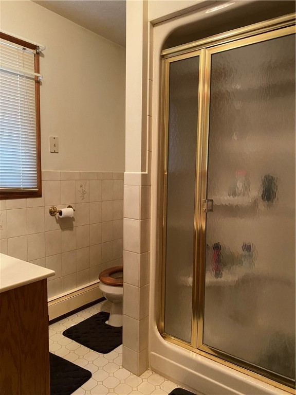 161 Council Rock Road South Cranston, RI 02921 - Photo 22 of 45 Master Bath