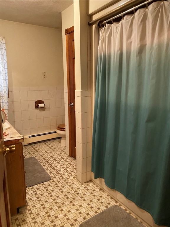 161 Council Rock Road South Cranston, RI 02921 - Photo 27 of 45 Full bathroom