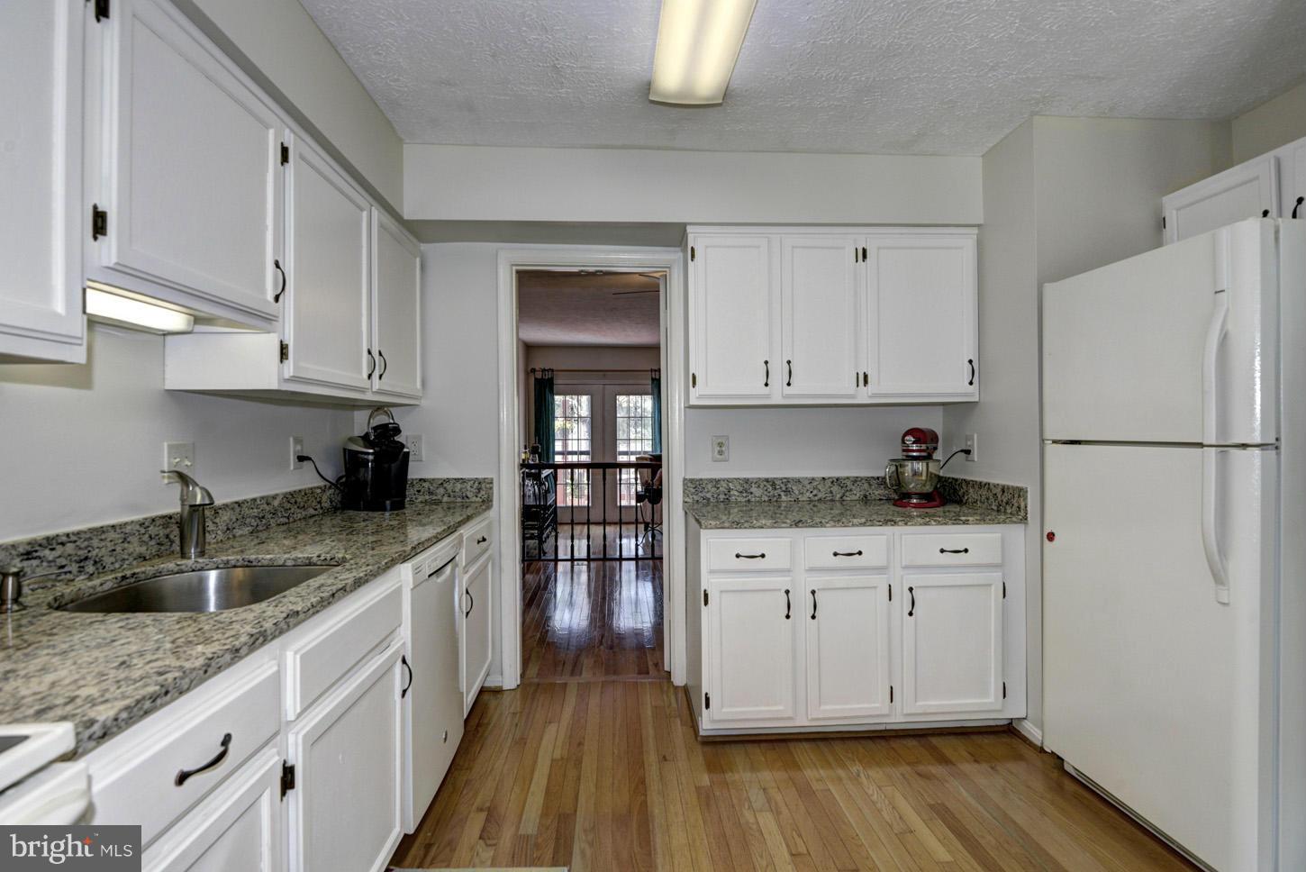 7351 Stream Way Springfield, VA 22152 - Photo 3 of 26 Kitchen