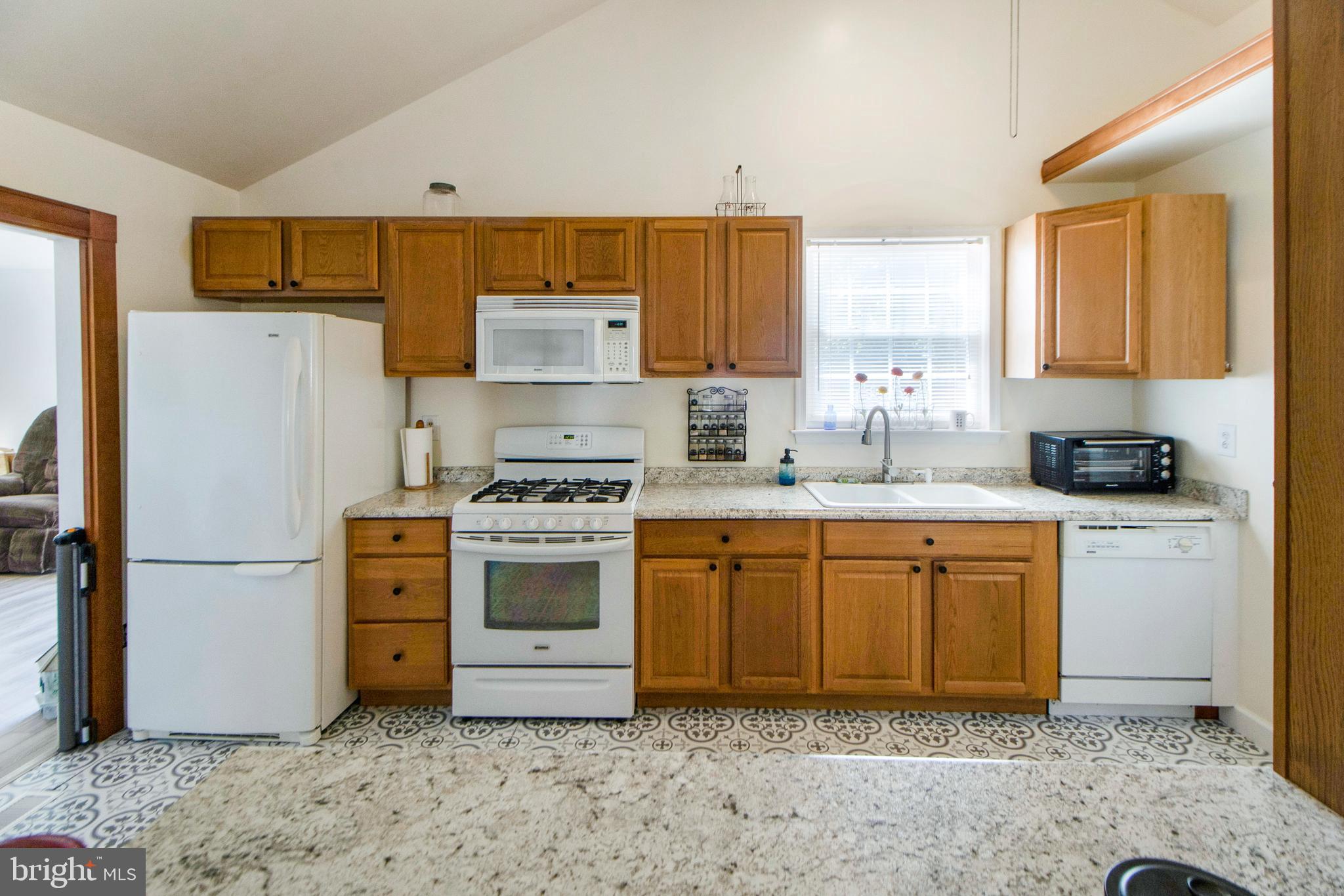5013 Ridge Road Chesapeake Beach, MD 20732 - Photo 10 of 42 Kitchen