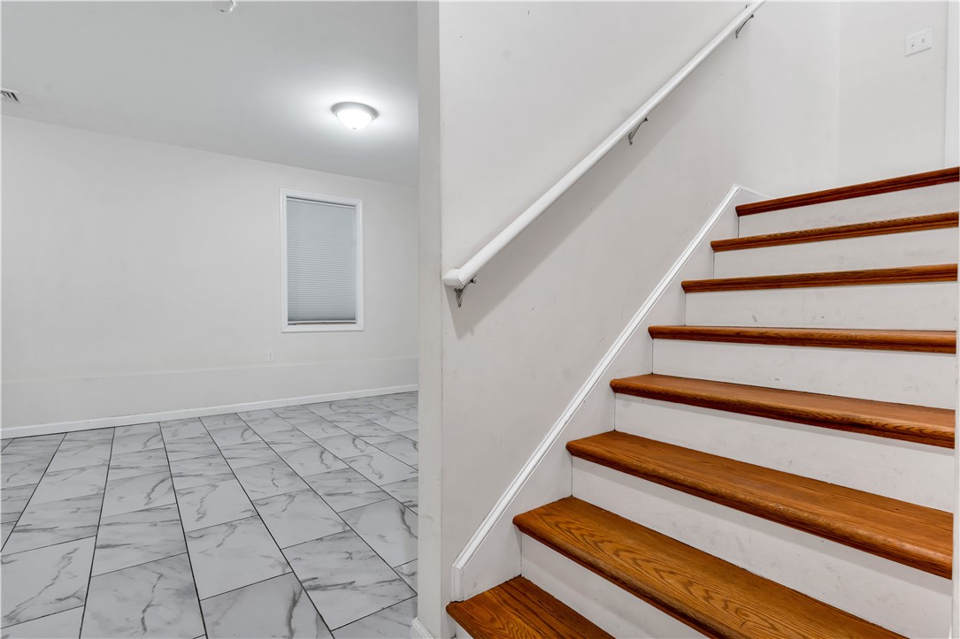 40 Burnside Avenue Woonsocket, RI 02895 - Photo 26 of 30