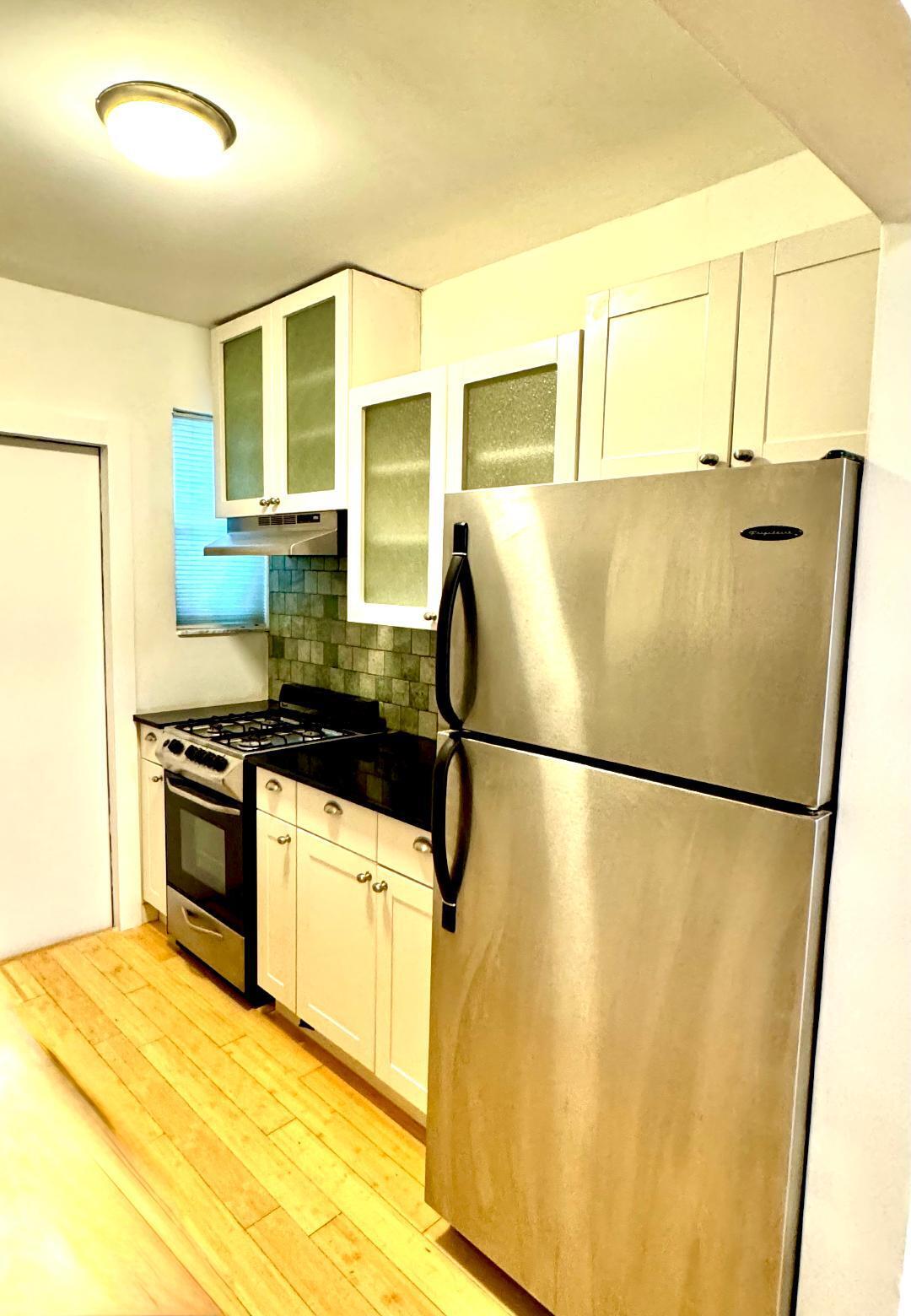 1242 Alton Road, Unit 202 Miami Beach, FL 33139 - Photo 5 of 8 Kitchen I