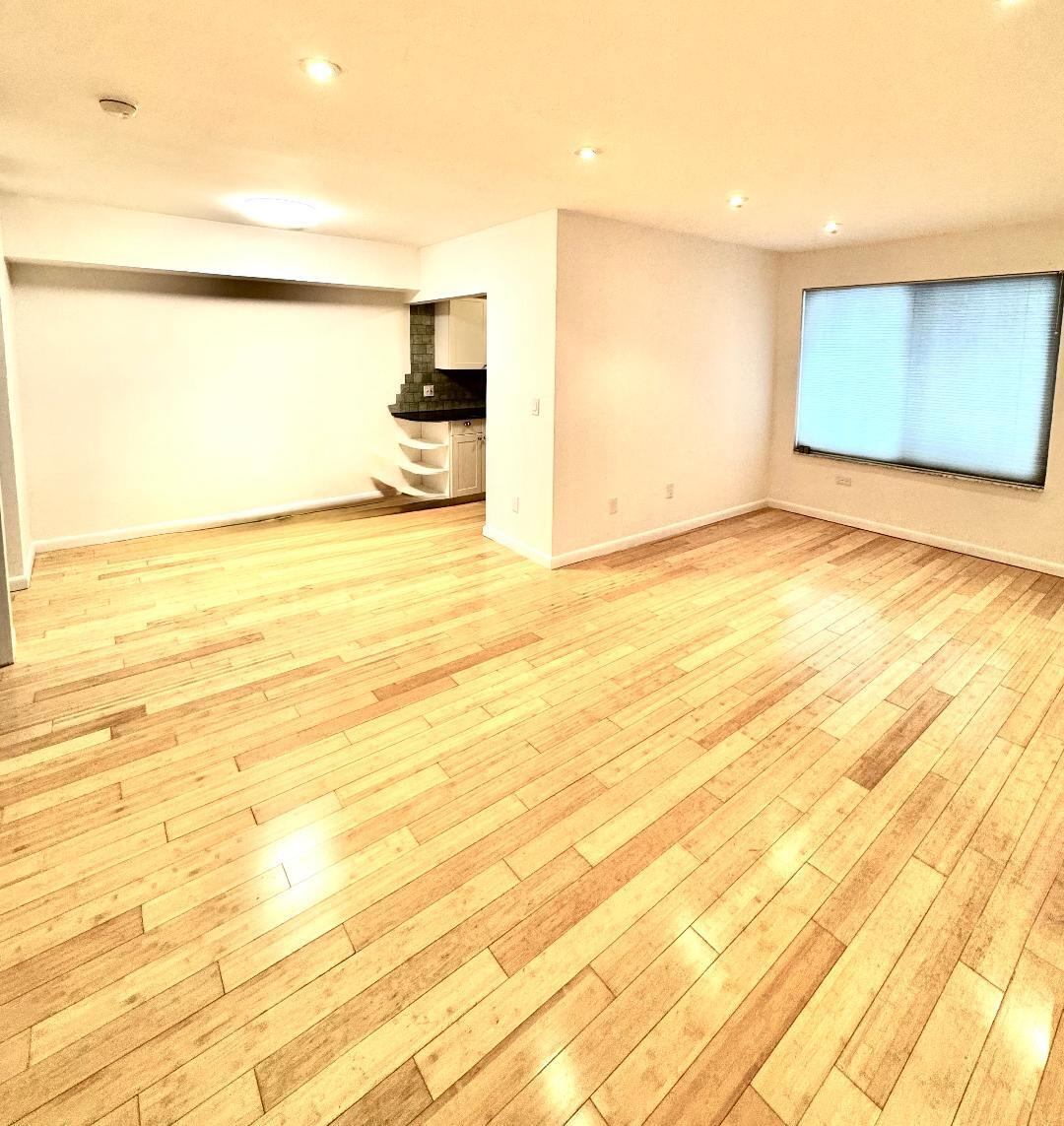 1242 Alton Road, Unit 202 Miami Beach, FL 33139 - Photo 7 of 8 Living Area