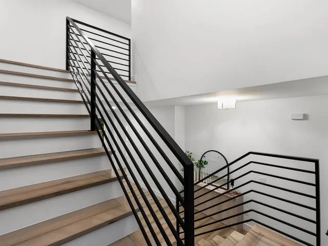 $700,000 | 726 New South Court, Wellford, SC 29385