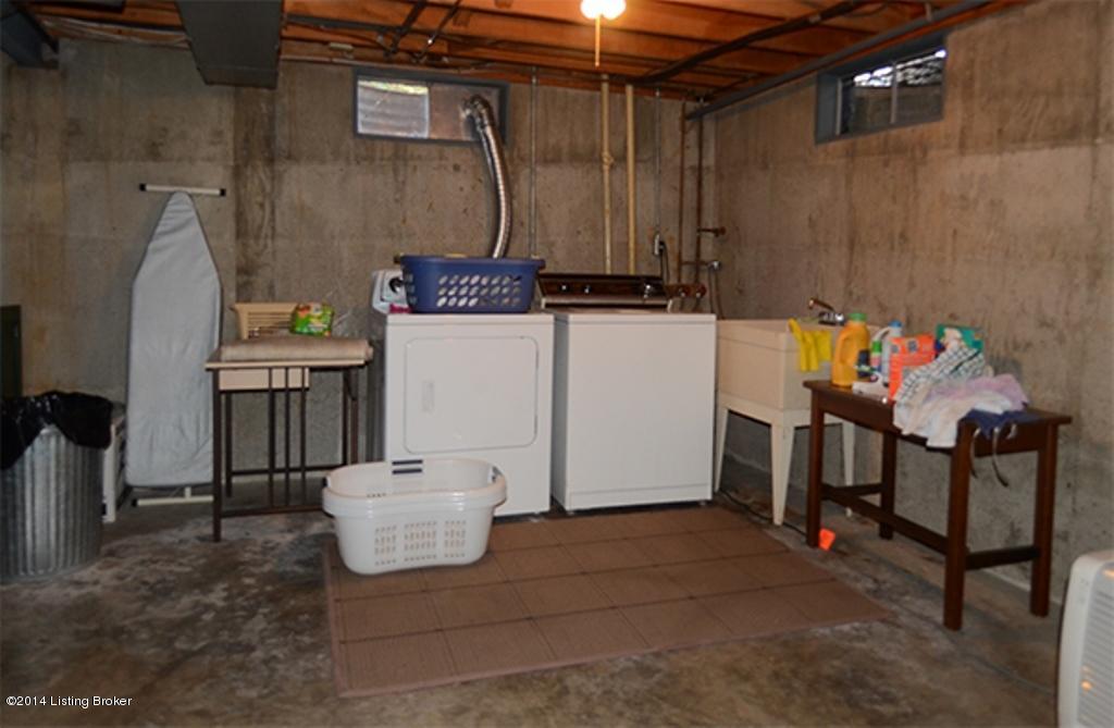 2901 Lightheart Road Louisville, KY 40222 - Photo 48 of 53 DLJ_4501 laundry small