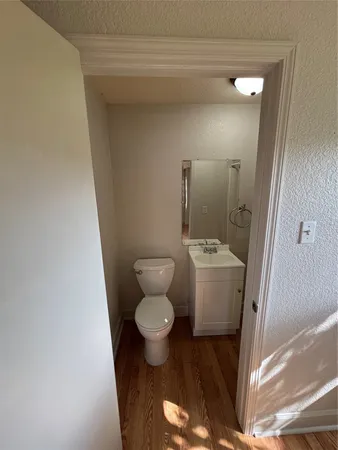 $1,100 | 5520 Menard Avenue, Unit 2, Galveston, TX 77551