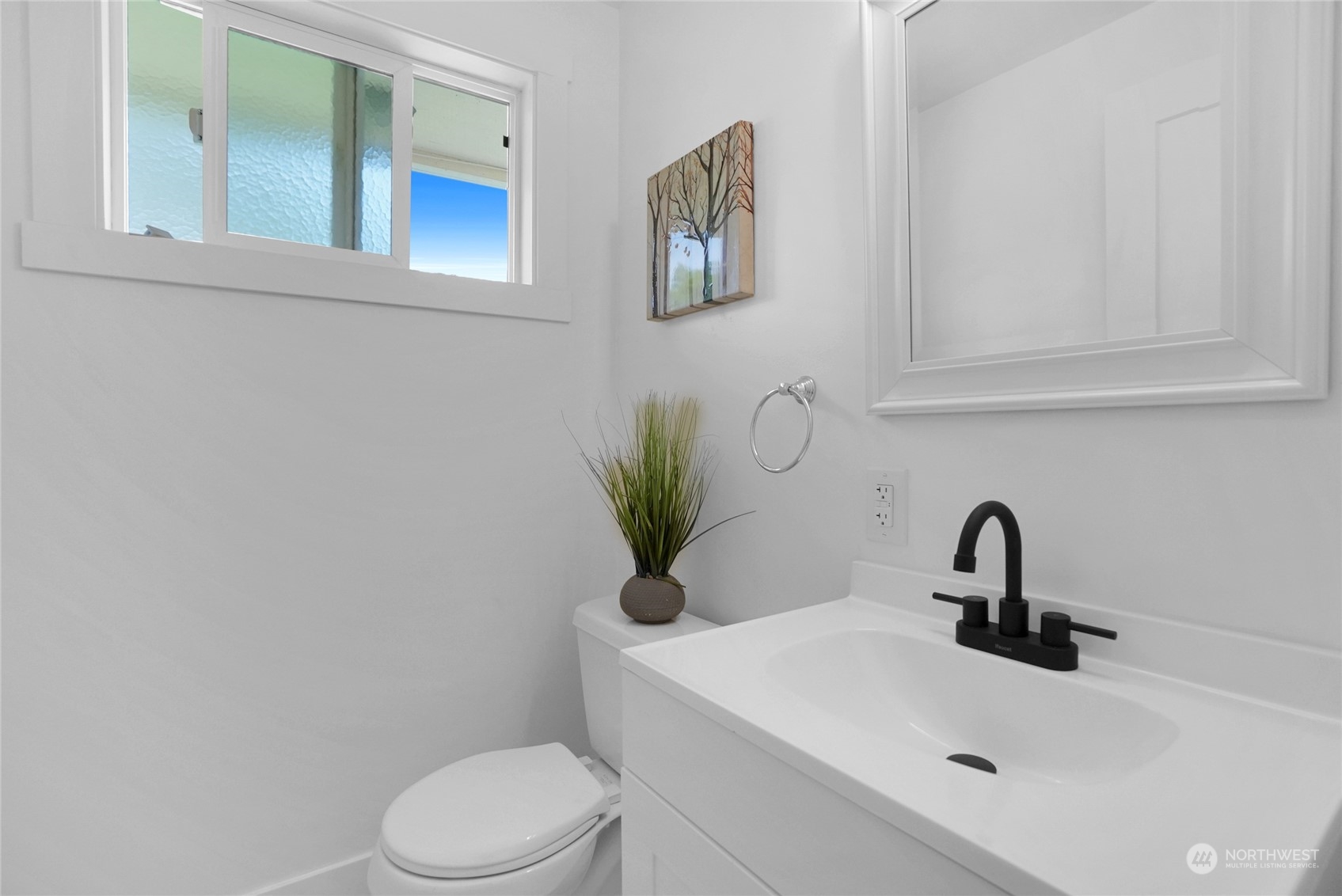 8023 213th Street Southwest Edmonds, WA 98026 - Photo 21 of 35 Gallery Image 21